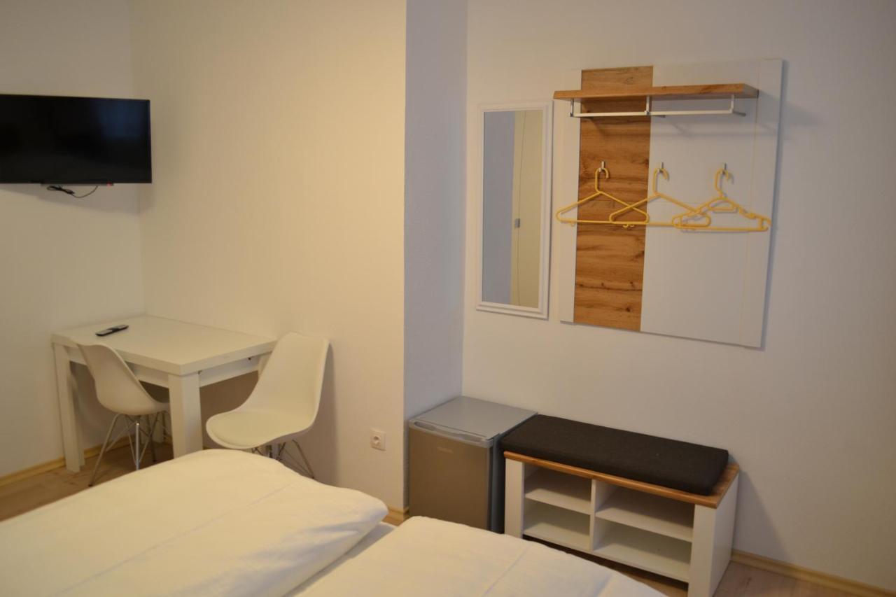 Platia - Rooms Günzburg Екстериор снимка